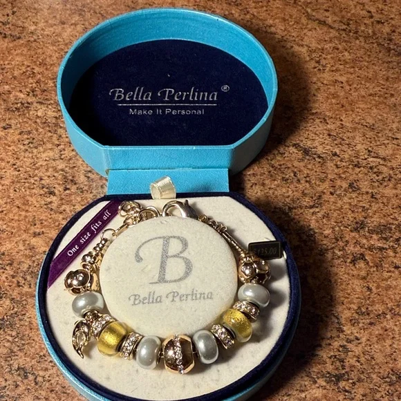 Bella Perlina Gold and Silver Beaded Bracelet - Picture 2 of 11